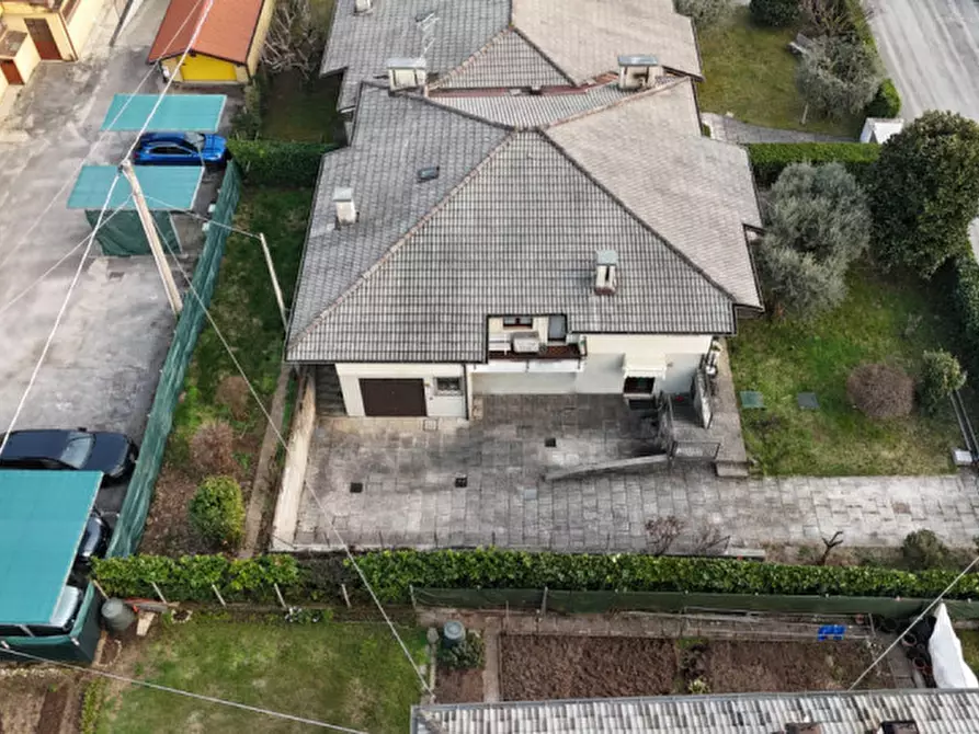 Immagine 22 di Casa bifamiliare in vendita  in via San Giorgio 5 a Thiene