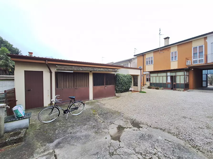 Immagine 33 di Casa bifamiliare in vendita  in Via Bellini a Rovigo