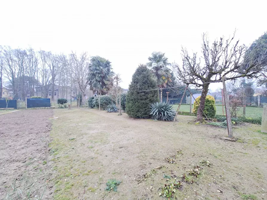 Immagine 39 di Casa bifamiliare in vendita  in Via Bellini a Rovigo