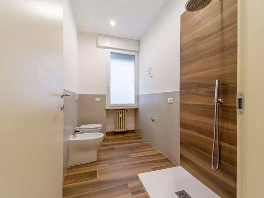 Immagine 34 di Appartamento in vendita  in Viale Italo e Cleofonte Campanini a Parma
