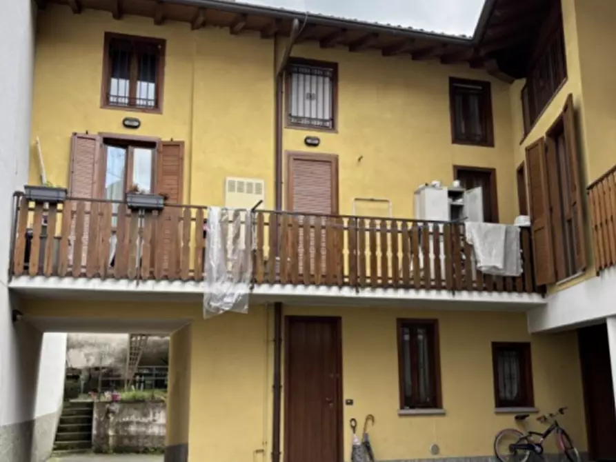Immagine 1 di Casa indipendente in vendita  in Via Bonelli, 1 a Albino