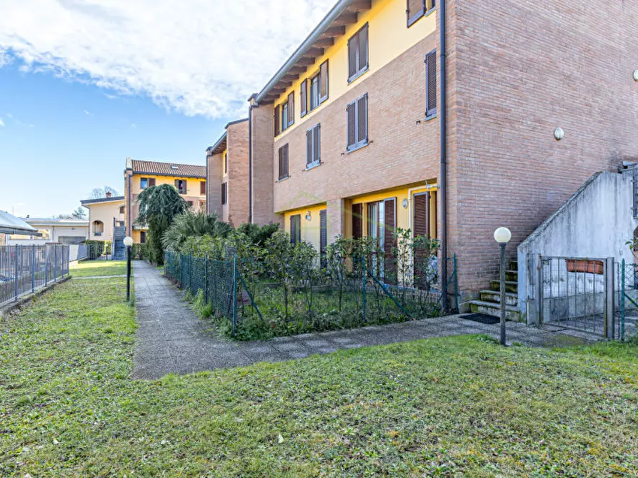 Immagine 4 di Appartamento in vendita  in Via Brianza 2A a Merone