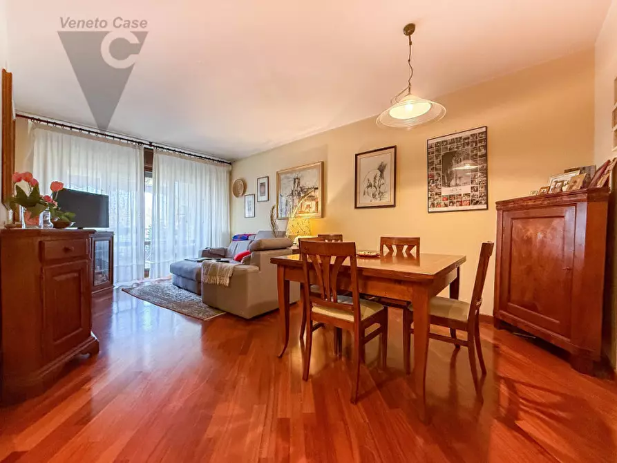Immagine 2 di Appartamento in vendita  a Padova