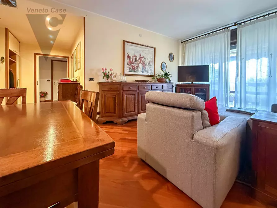 Immagine 4 di Appartamento in vendita  a Padova