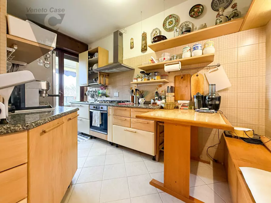 Immagine 18 di Appartamento in vendita  a Padova