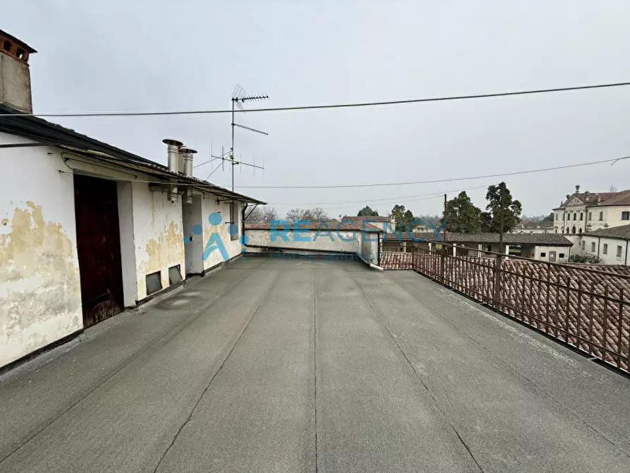 Immagine 9 di Casa indipendente in vendita  in Via Lovara 32 a Montecchio Maggiore