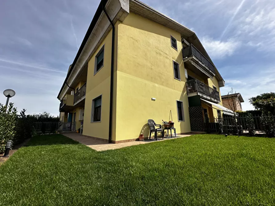 Immagine 2 di Villetta a schiera in vendita  in Via Anna Frank a Mozzecane