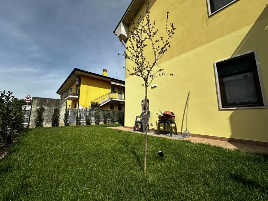 Immagine 4 di Villetta a schiera in vendita  in Via Anna Frank a Mozzecane