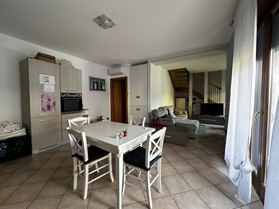 Immagine 7 di Villetta a schiera in vendita  in Via Anna Frank a Mozzecane