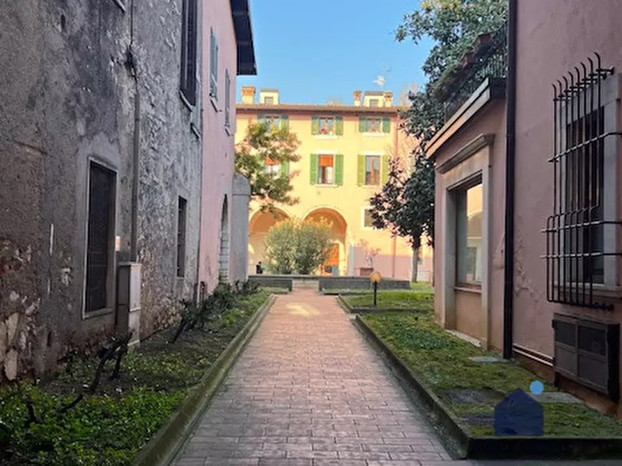 Immagine 54 di Appartamento in vendita  in via IV Novembre, 38 a Rezzato