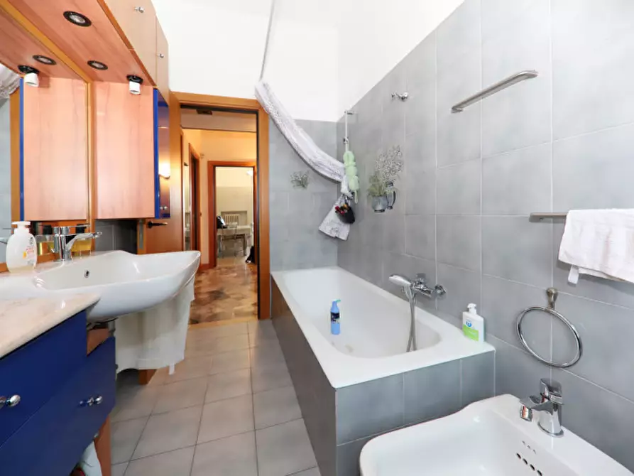 Immagine 23 di Appartamento in vendita  in Via Don Milani a Nova Milanese