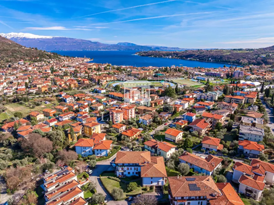 Immagine 2 di Appartamento in vendita  in Via  Solitro a Salò