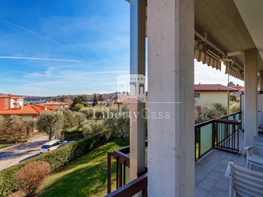 Immagine 3 di Appartamento in vendita  in Via  Solitro a Salò