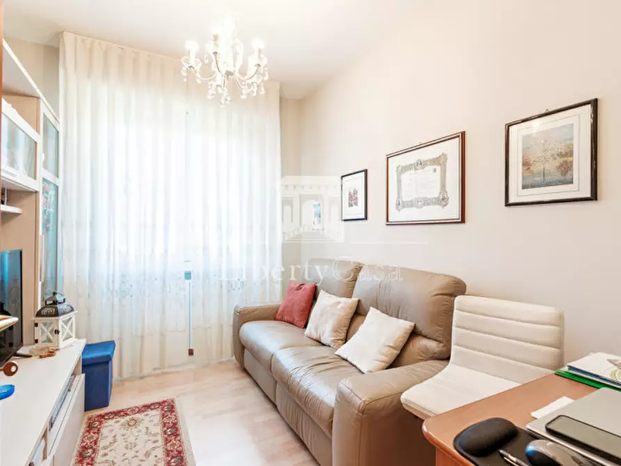 Immagine 17 di Appartamento in vendita  in Via  Solitro a Salò