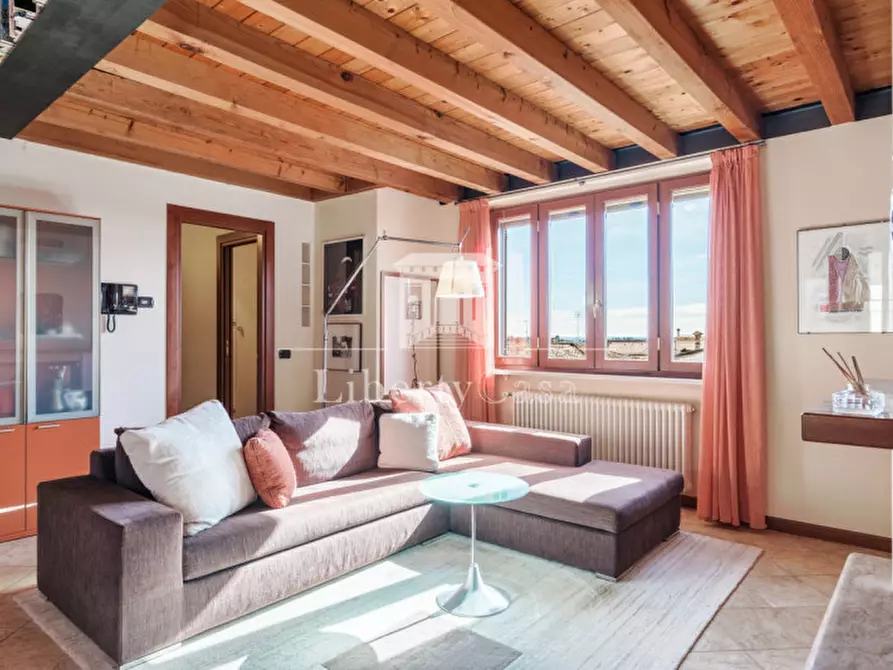 Immagine 2 di Appartamento in vendita  in Via Paolo VI a Puegnago Sul Garda