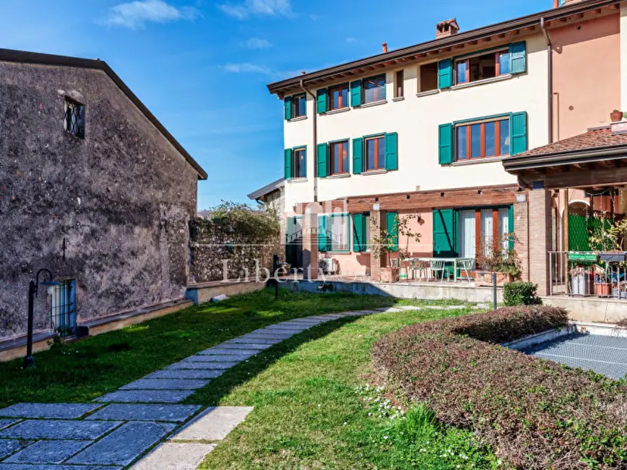 Immagine 20 di Appartamento in vendita  in Via Paolo VI a Puegnago Sul Garda