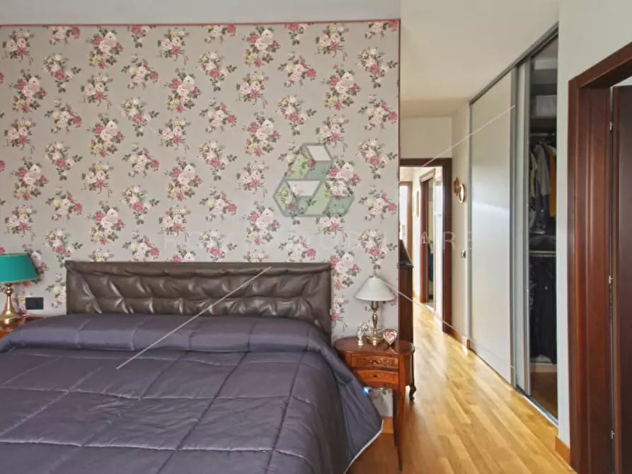 Immagine 14 di Attico in vendita  in Via Passo del Turchino a Roma