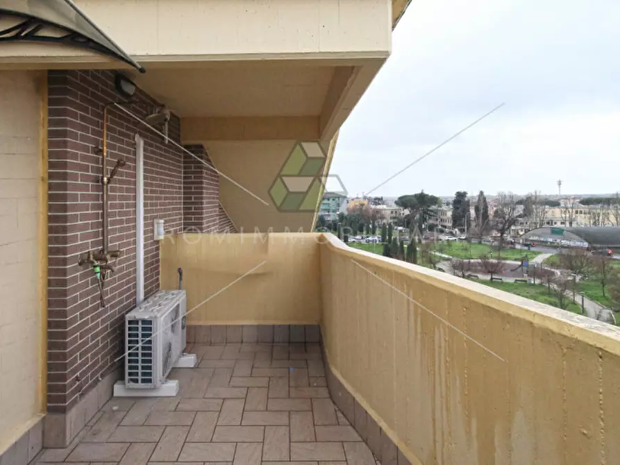 Immagine 25 di Attico in vendita  in Via Passo del Turchino a Roma