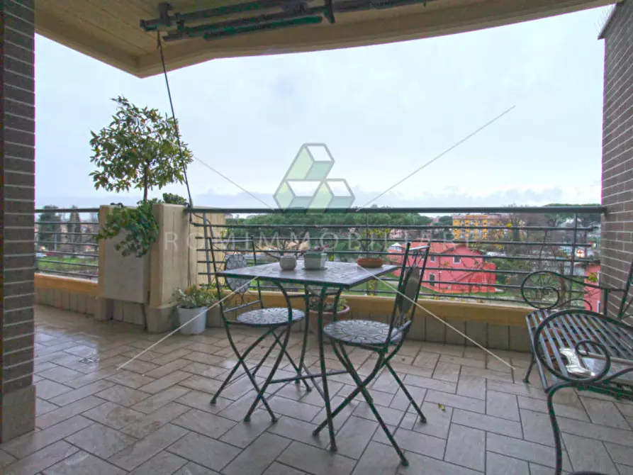 Immagine 33 di Attico in vendita  in Via Passo del Turchino a Roma