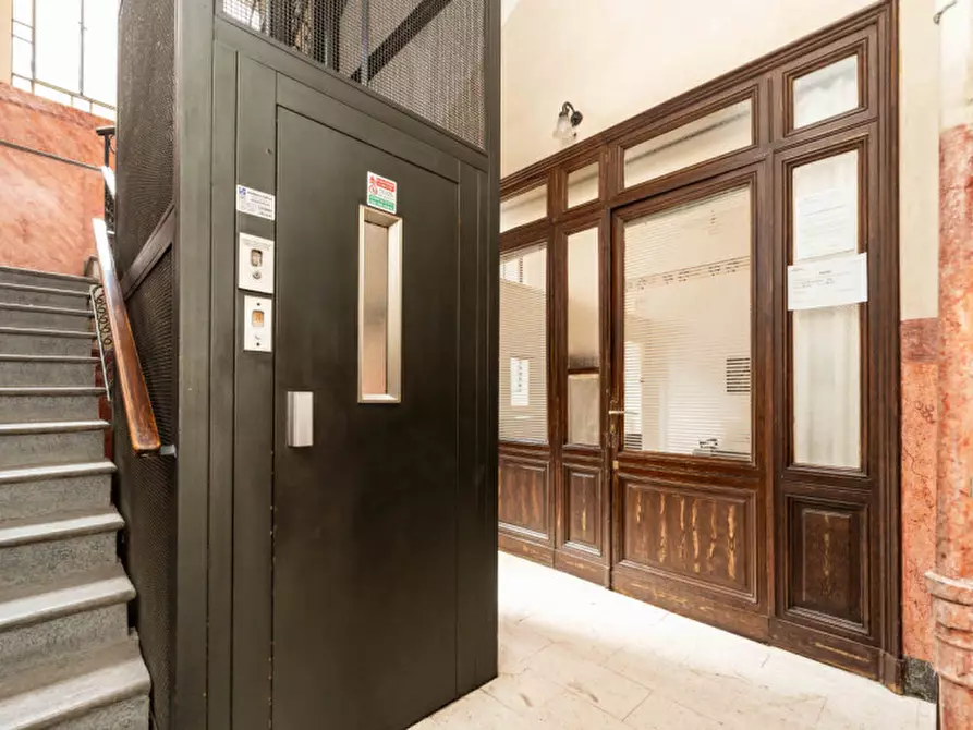 Immagine 34 di Appartamento in vendita  in via Enrico Noe 4 a Milano