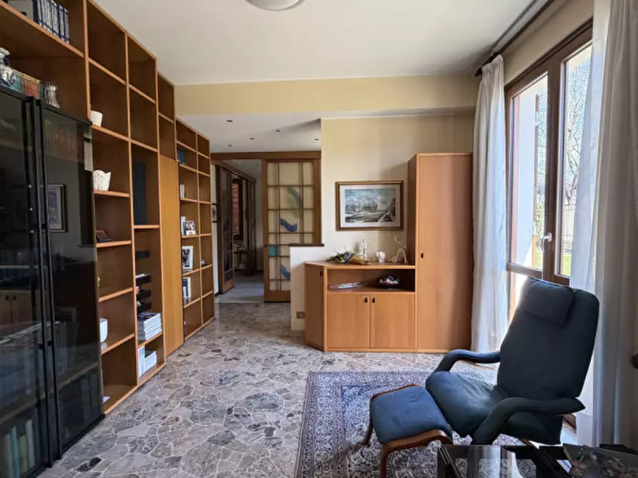 Immagine 9 di Villa in vendita  in Via Mantegna a Trezzano Sul Naviglio