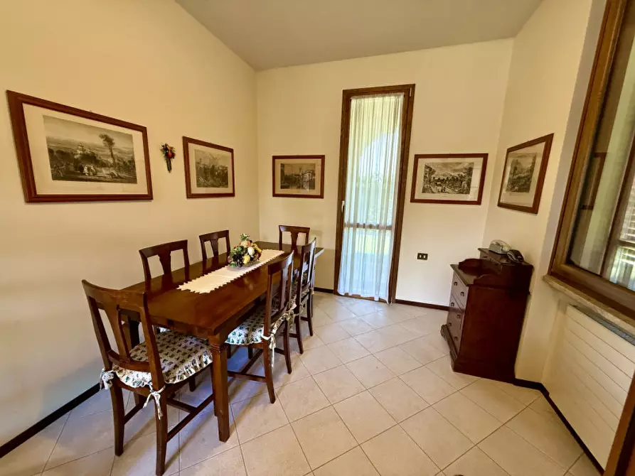 Immagine 19 di Villa in vendita  in Via Mantegna a Trezzano Sul Naviglio