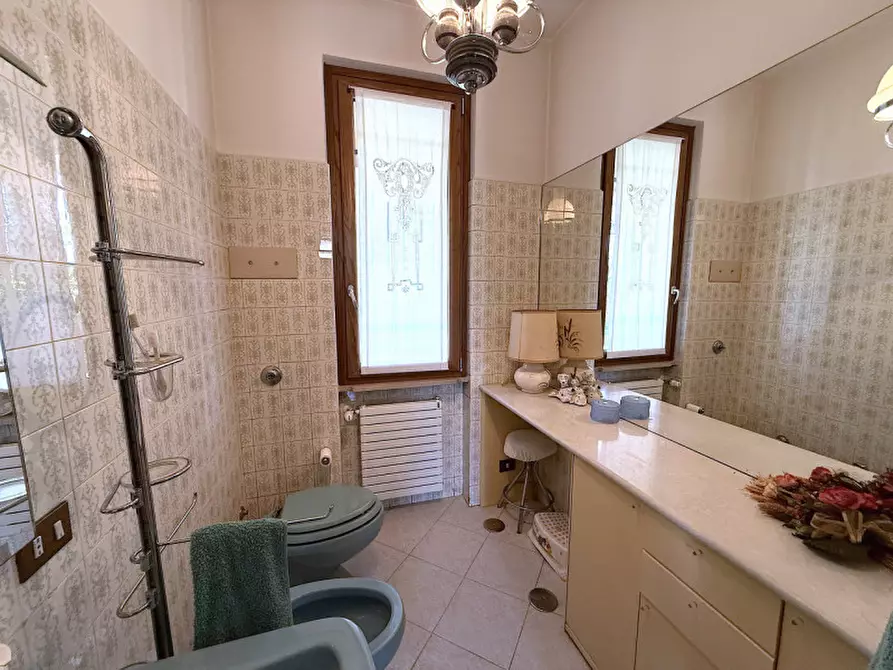 Immagine 21 di Villa in vendita  in Via Mantegna a Trezzano Sul Naviglio