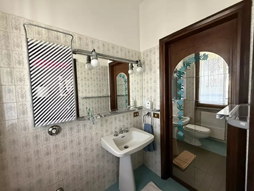 Immagine 23 di Villa in vendita  in Via Mantegna a Trezzano Sul Naviglio