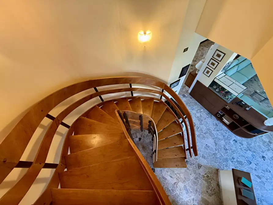 Immagine 27 di Villa in vendita  in Via Mantegna a Trezzano Sul Naviglio