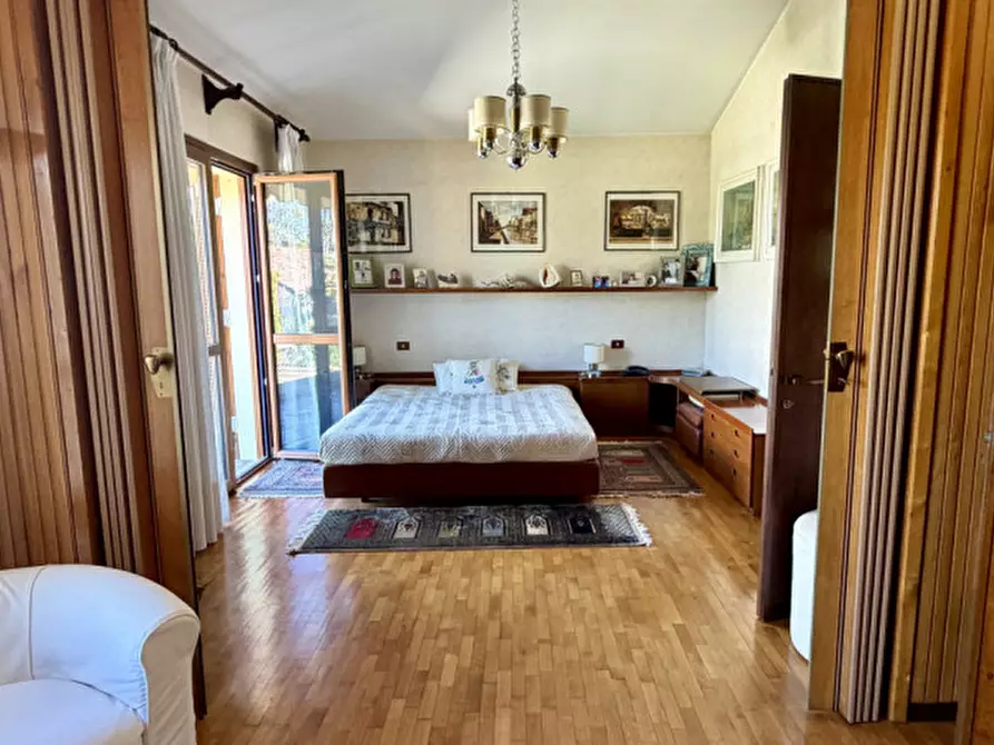 Immagine 29 di Villa in vendita  in Via Mantegna a Trezzano Sul Naviglio