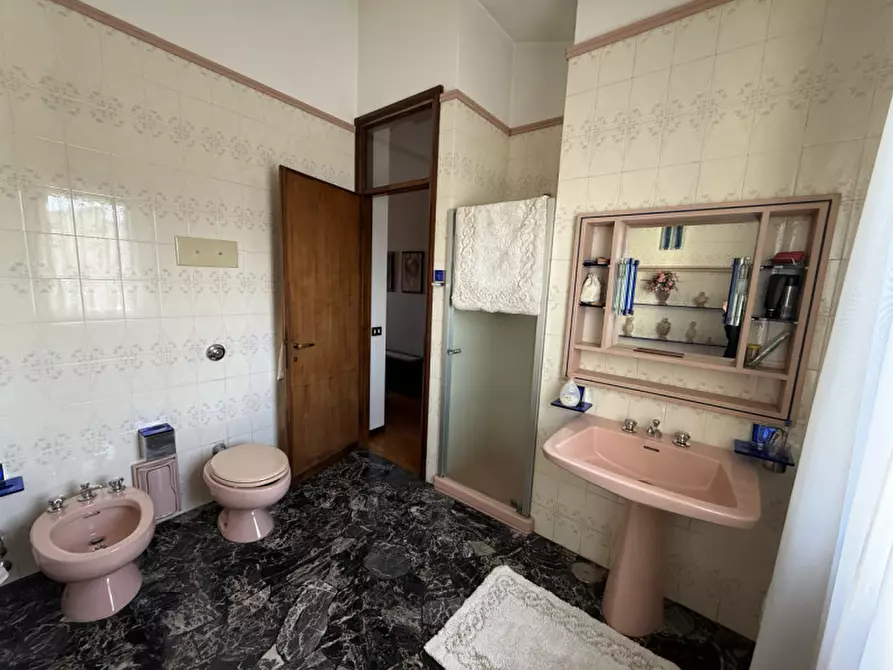 Immagine 44 di Villa in vendita  in Via Mantegna a Trezzano Sul Naviglio