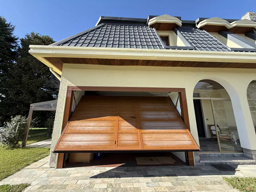 Immagine 45 di Villa in vendita  in Via Mantegna a Trezzano Sul Naviglio