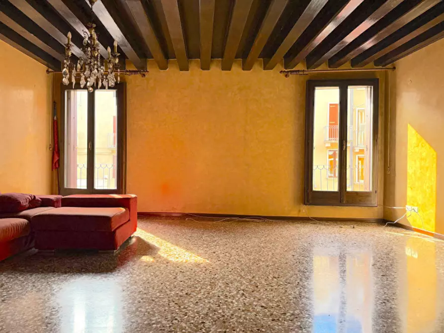 Immagine 7 di Appartamento in vendita  in Corso Padova, 25 a Vicenza