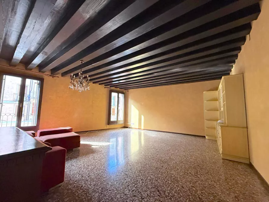 Immagine 9 di Appartamento in vendita  in Corso Padova, 25 a Vicenza