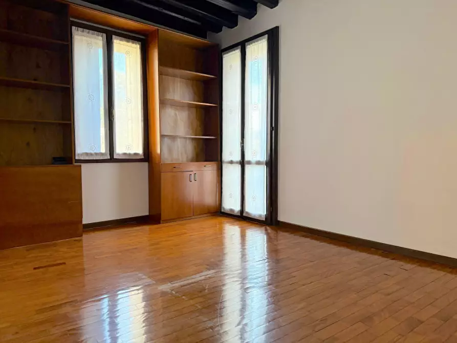 Immagine 15 di Appartamento in vendita  in Corso Padova, 25 a Vicenza