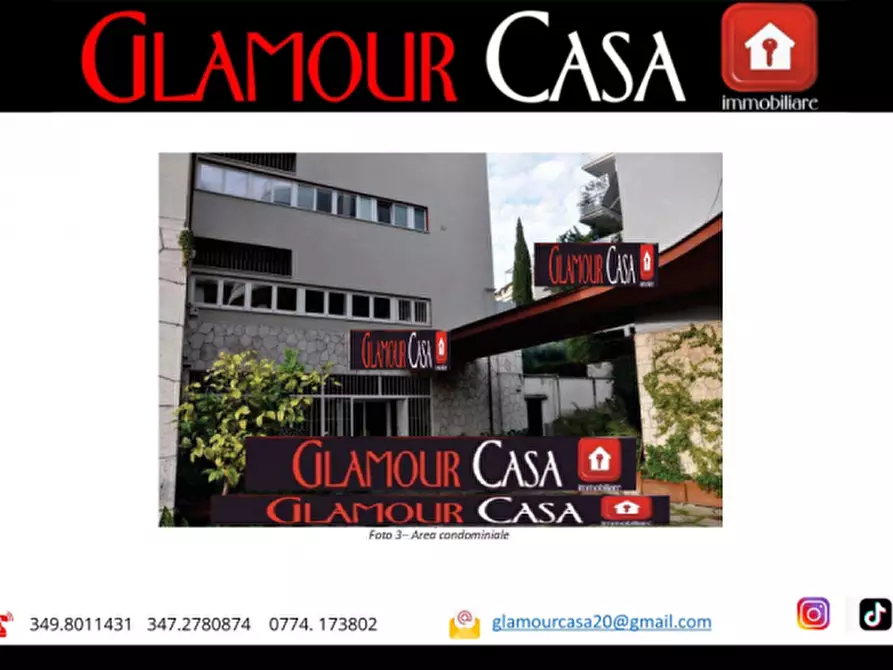 Immagine 3 di Appartamento in vendita  in Via dei Monti Parioli a Roma