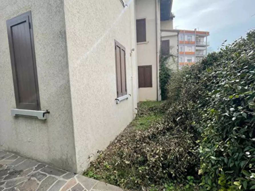 Immagine 2 di Casa bifamiliare in vendita  in Via Cavalleria a Pordenone