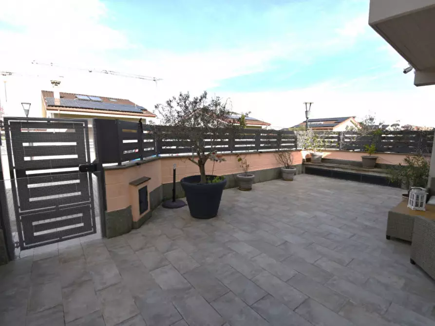 Immagine 7 di Villa in vendita  in Via Tuscolana a Frascati