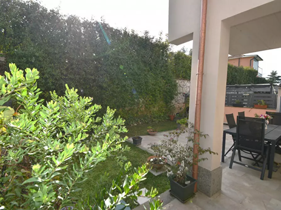 Immagine 10 di Villa in vendita  in Via Tuscolana a Frascati