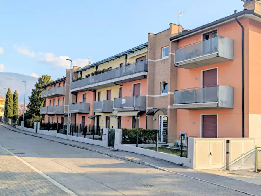 Immagine 1 di Appartamento in vendita  in Zugliano Via S. Bernardino 17 a Zugliano