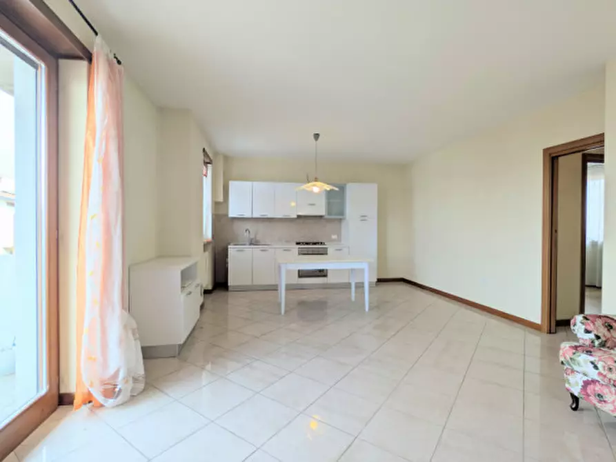 Immagine 3 di Appartamento in vendita  in Zugliano Via S. Bernardino 17 a Zugliano