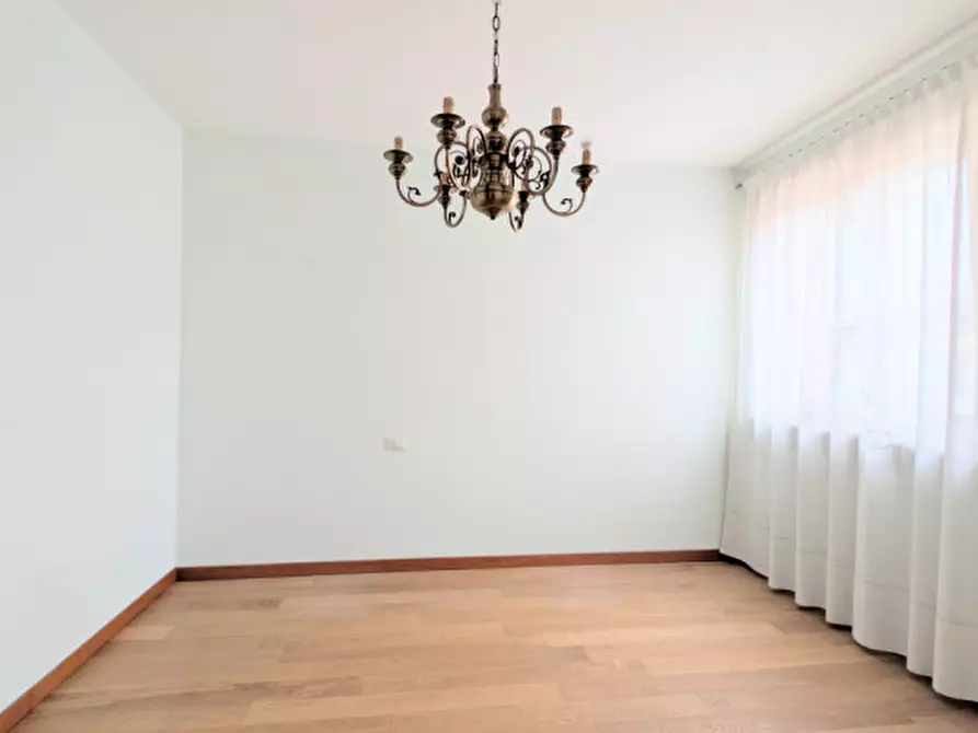 Immagine 10 di Appartamento in vendita  in Zugliano Via S. Bernardino 17 a Zugliano