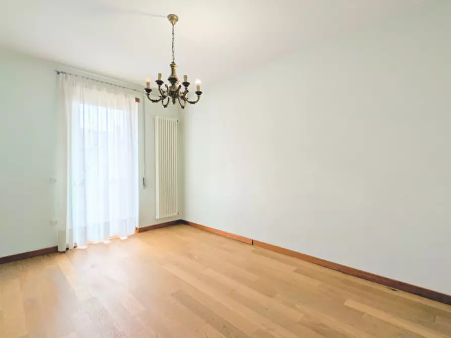 Immagine 12 di Appartamento in vendita  in Zugliano Via S. Bernardino 17 a Zugliano