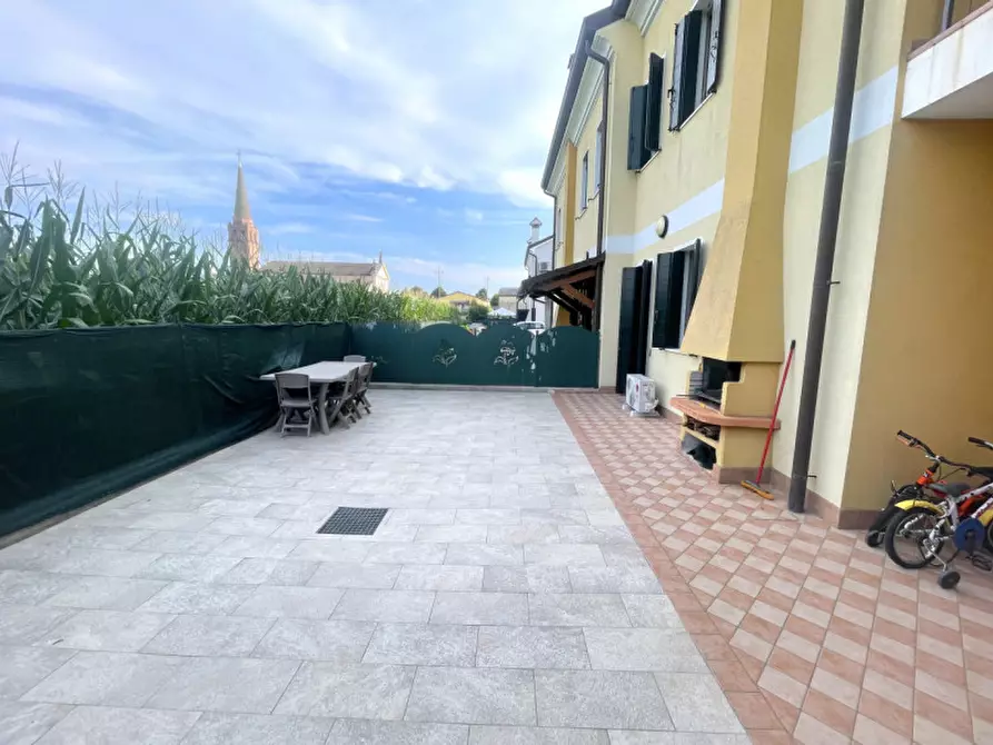 Immagine 25 di Villetta a schiera in vendita  in Via Creare a Arzergrande