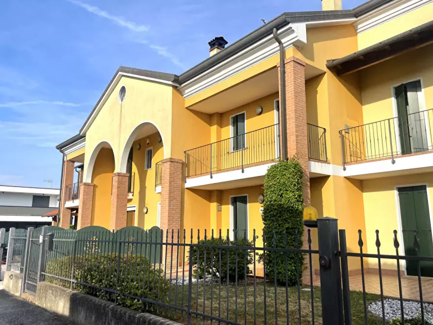 Immagine 28 di Villetta a schiera in vendita  in Via Creare a Arzergrande