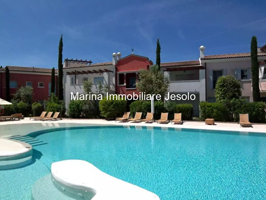 Immagine 1 di Appartamento in vendita  in Via Monsignore Giovanni Marcato a Jesolo