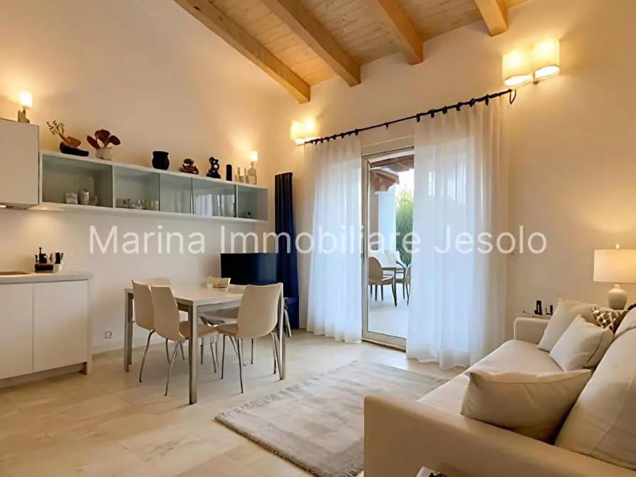 Immagine 2 di Appartamento in vendita  in Via Monsignore Giovanni Marcato a Jesolo