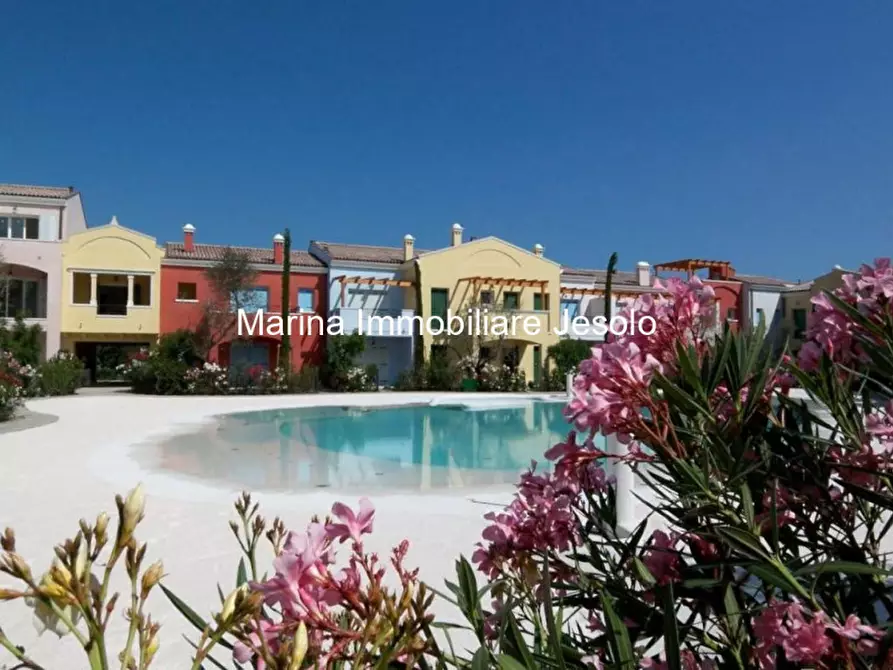 Immagine 10 di Appartamento in vendita  in Via Monsignore Giovanni Marcato a Jesolo