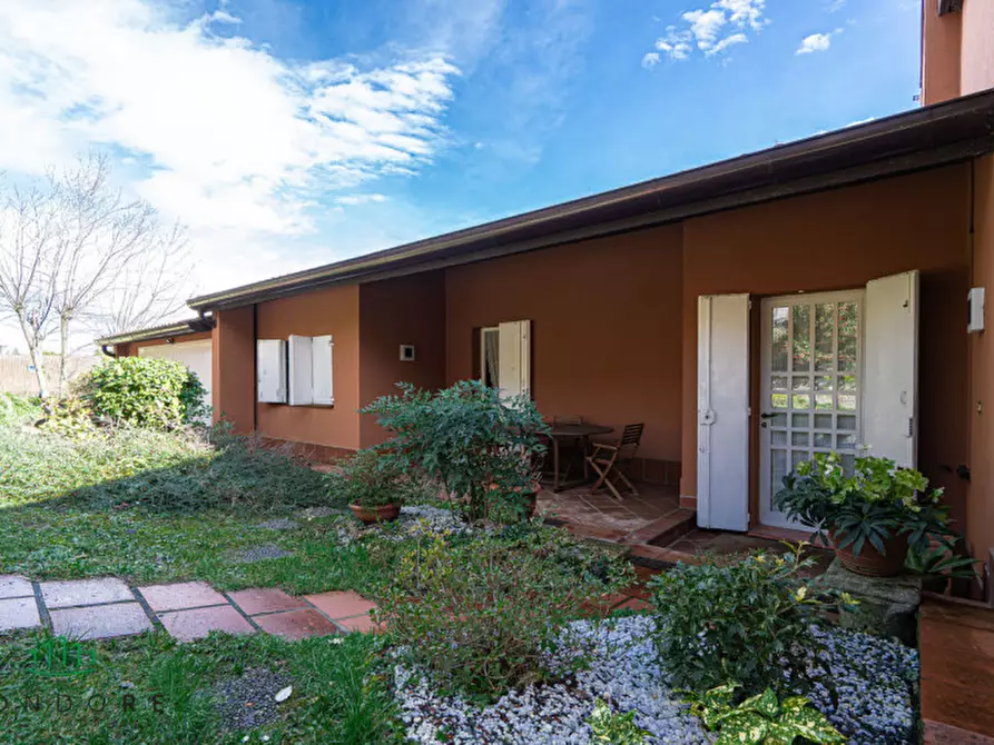 Immagine 4 di Villa in vendita  in Via dei Pini a Pianoro