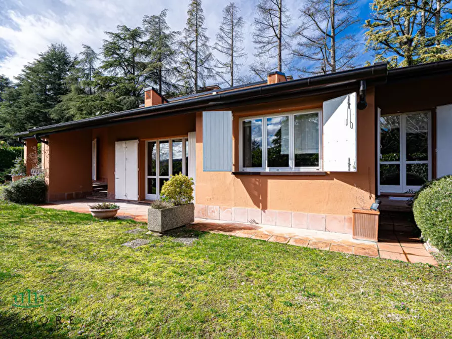 Immagine 18 di Villa in vendita  in Via dei Pini a Pianoro